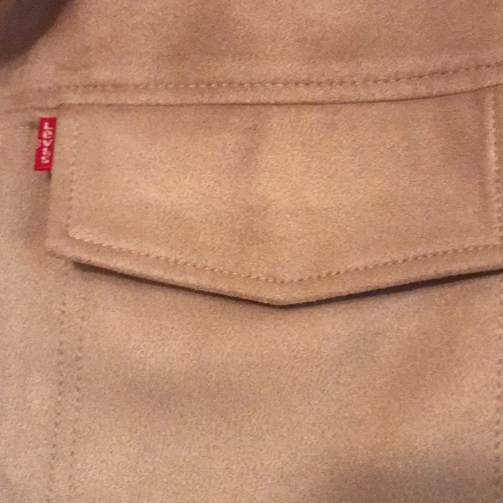 NWT Levi’s Women’s Faux Suede Modern Trucker Jacket - Picture 7 of 14